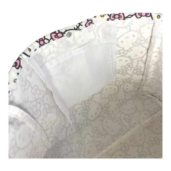 Hello Kitty Tote Bag with Pink Handles - Picture 7 of 9